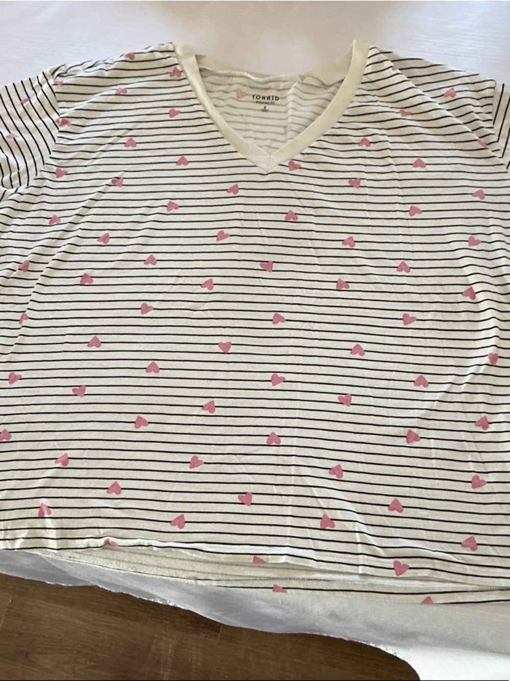 torrid White Striped V-Neck Tee with Pink Heart Motif